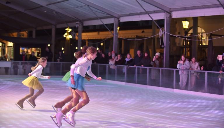 FOTO in VIDEO: Drsališče na Pogačarjevem trgu spet zaživelo