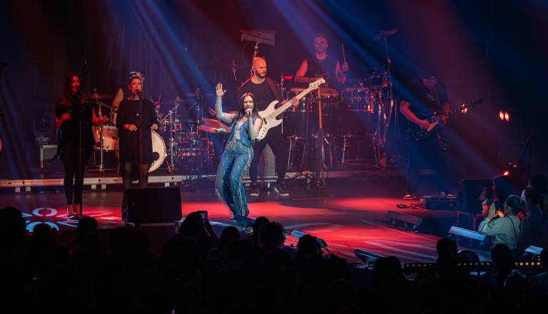 FOTO in VIDEO: Nina Pušlar očarala prekmursko občinstvo