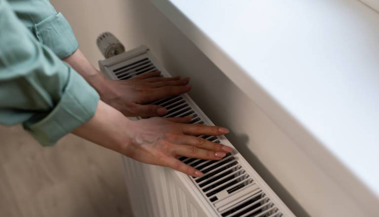 Kako lahko z majhno spremembo občutno znižate račun za energijo