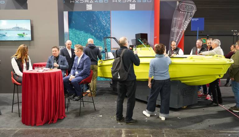 ROTO Nautica na BOOT Düsseldorfu razkrila tehnološko dovršeno Hydro 460