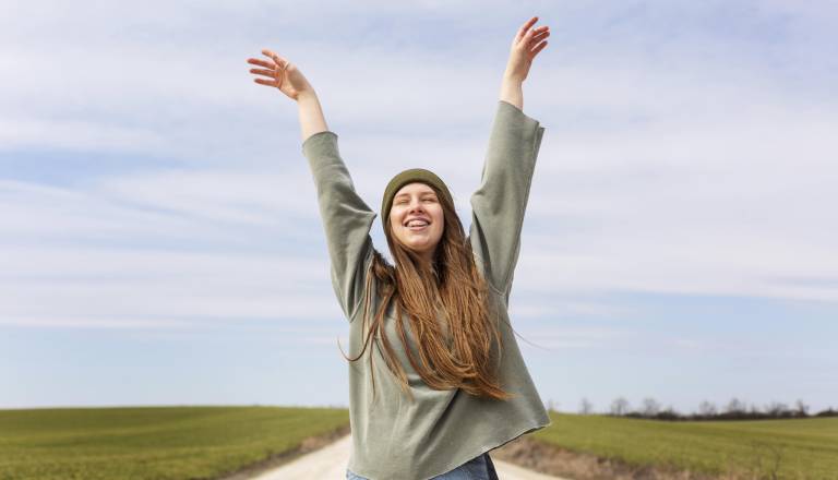 Mlada luna odpira novo poglavje in kliče k pogumu