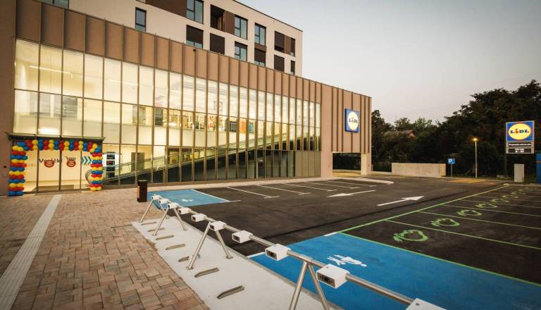 Drama v Lidlu se je končala brez poškodb, sledi ugotavljanje odgovornosti