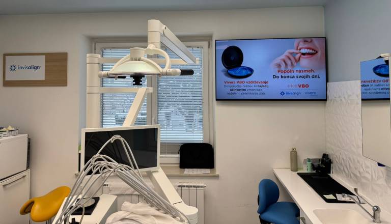 Po zapletih v ortodontiji: »Zavestno smo se odpovedali zaslužku.« Zasebni izvajalec bo pomagal mariborskim otrokom