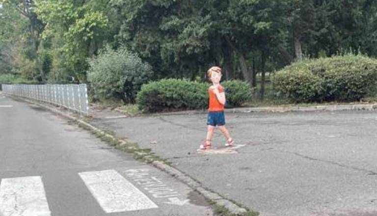 Otroci ob cesti kot opozorilo voznikom? Klemenc predlaga nov ukrep za večjo varnost na Ptuju