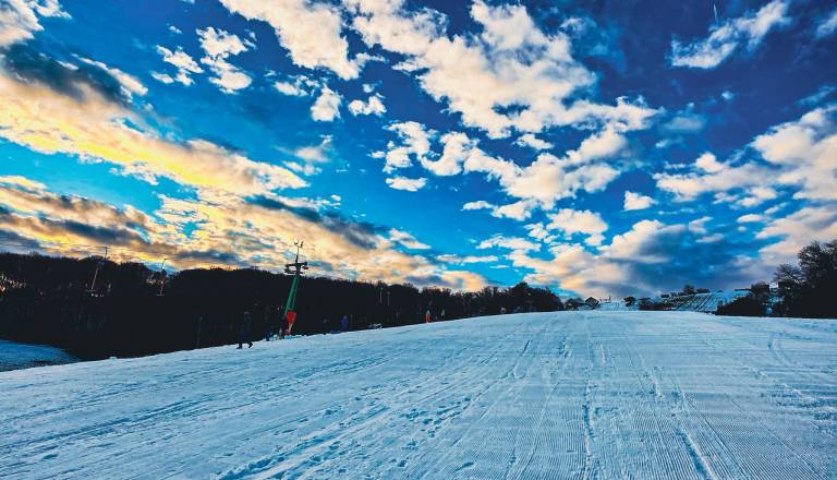 Zima je tu: Na Globokem klancu se začenja tudi smučarska sezona