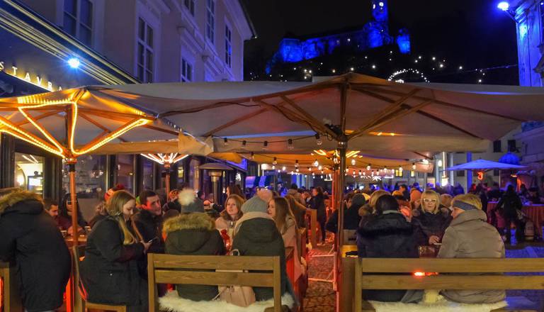 Trubačev ni, hrup pa ostaja: Prekomerni hrup na Prešernovem trgu in Bregu preglasil celo promet