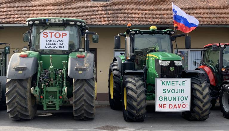 Kmetje postavili vladi ultimat: »Če boste tiho, boste slišali nas«