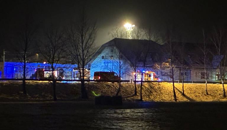 FOTO: Na Goričkem mrgoli gasilcev, kaj se dogaja