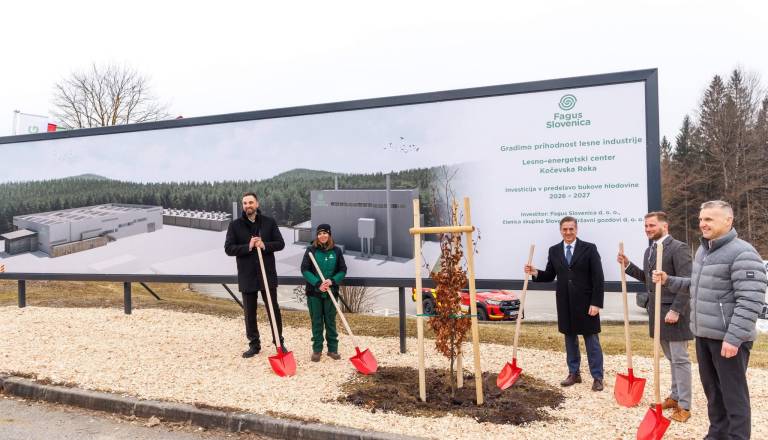 Med nerganjem in realnostjo: »Izgleda slabo beremo, radi pa negativno komentiramo«