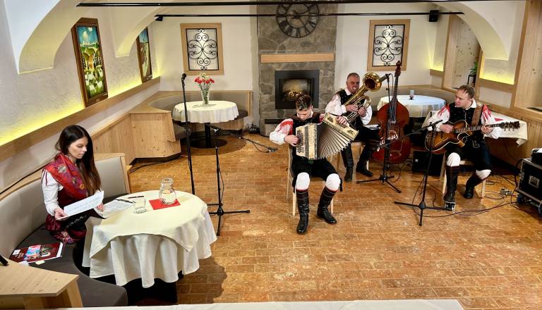 Ta vikend v Begunjah 140 harmonikarjev iz petih držav za nagrado Avsenik