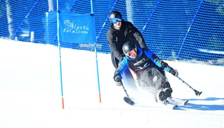 Paraplegiki tudi letos na snegu, na Rogli 17. smučarski kamp z mednarodno udeležbo