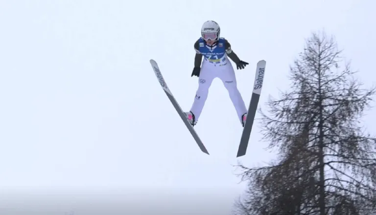 Slovenska skakalka Nika Prevc nadaljuje prevlado: Zmagala v Sapporu