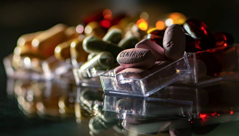 Dejanska vsebnost vitamina D v dopolnilih pogosto odstopa od navedene