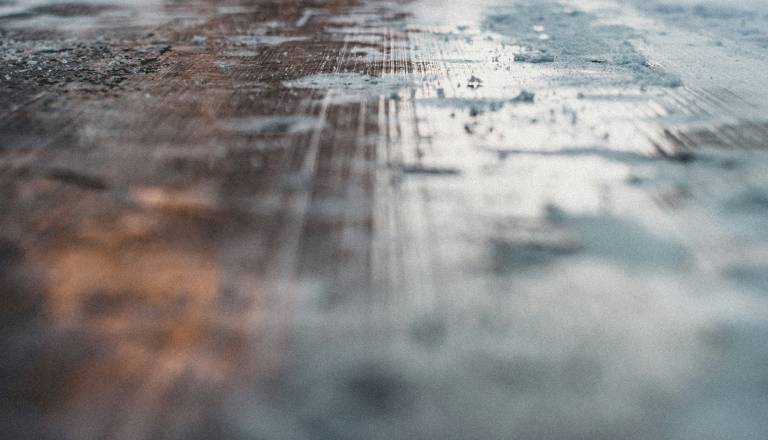 Pozor, poledica: Nigrad svetuje, naj se Mariborčani na pot odpravijo le nujno