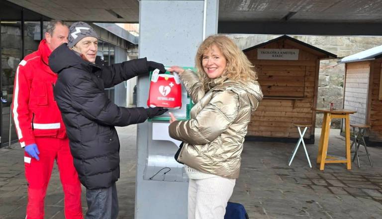Mariborska tržnica bogatejša za življenjsko pomembno napravo