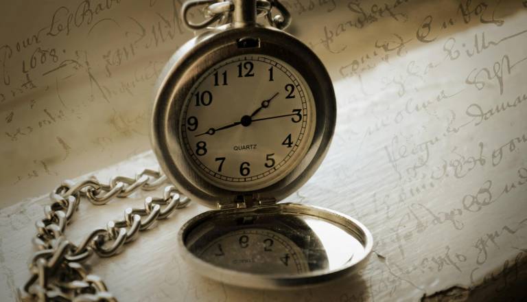 Ura sodnega dne znova premaknjena, svet vse bližje globalni katastrofi