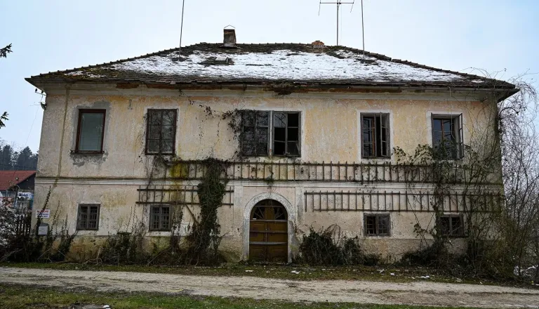 V dolenjski prestolnici bodo uredili center za demenco, vreden 1,6 milijona