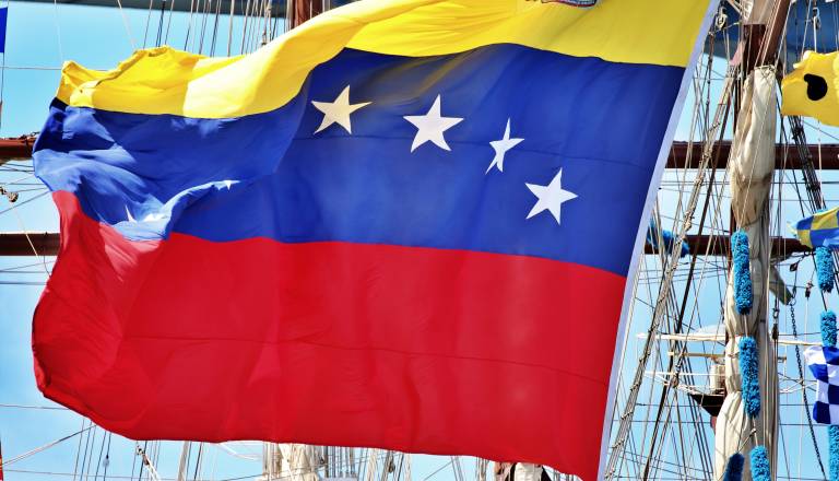 Napetosti naraščajo: Maduro obtožuje ameriške agresije