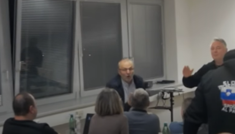VIDEO: Fizični napad na seji občinskega sveta, Leljak zahteva takojšen odstop svetnika