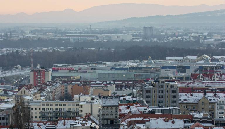Zanimanja očitno ni: Mariborska občina znova oddaja poslovne prostore na elitnih lokacijah