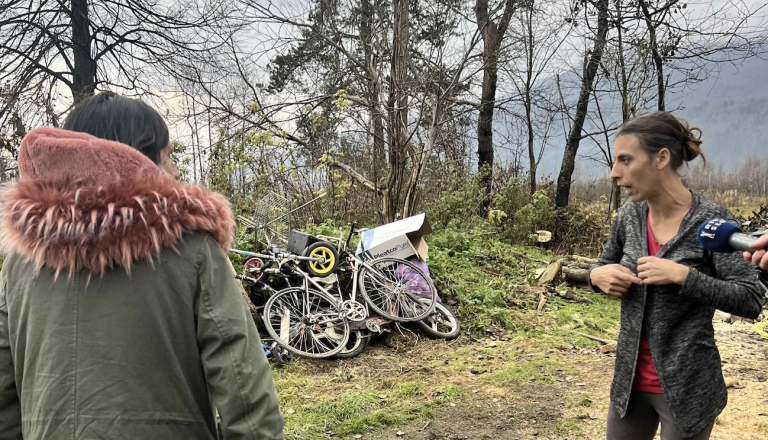 Romi iz Kočevja svarijo: »Prihaja revolucija, Romi bodo kradli, nastradali bodo občani«