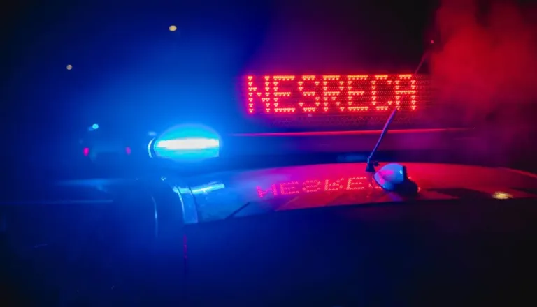 Slovenske ceste v enem večeru vzele tri življenja