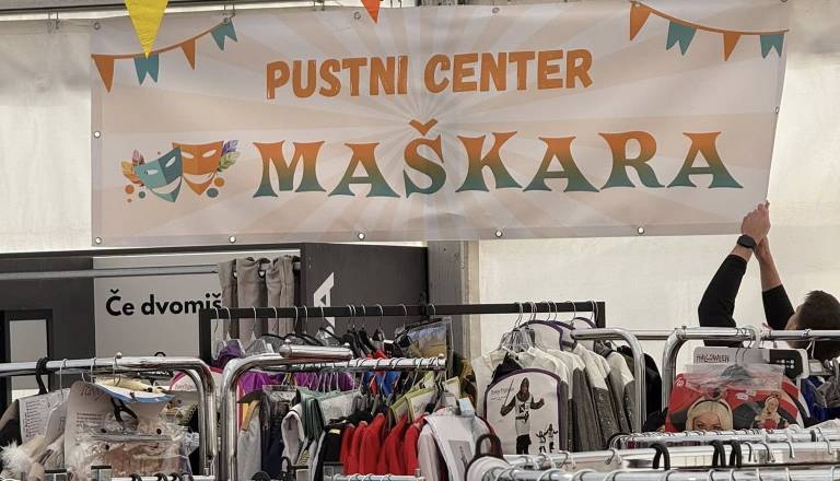 Lastnik trgovine pustnih kostumov: Na Ptuju navdušenje nad pustovanjem s starostjo ne izgine