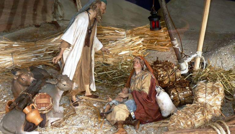 Kam izginjajo jaslice iz Božične vasi Banovci? Po prvem incidentu izginilo še več figur