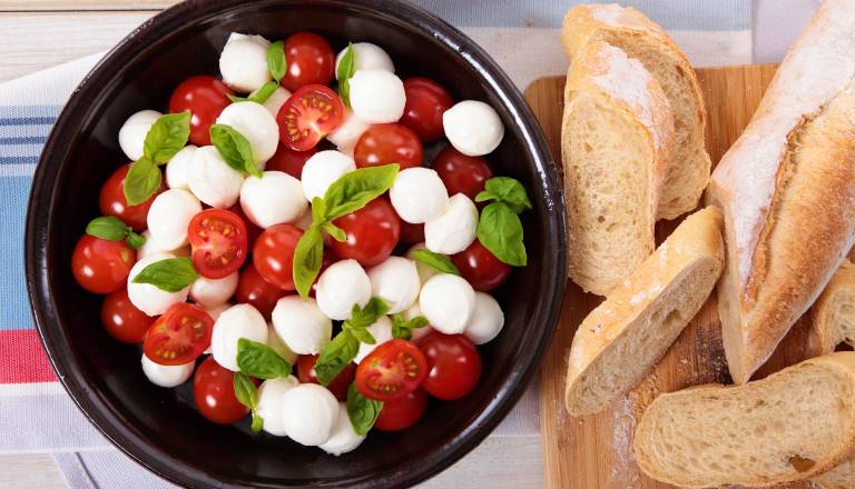 Pomurski distributer odpoklical mocarelo