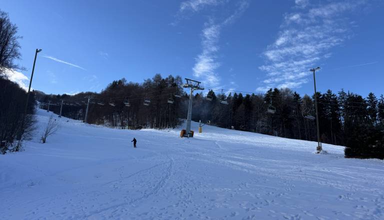 Hrvaški policisti znova na slovenskih smučiščih. Kršiteljem tudi do 400 evrov kazni