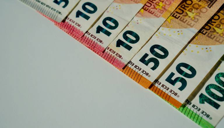 Ta znamenja bodo končno občutila nagrado trdega dela v svoji denarnici