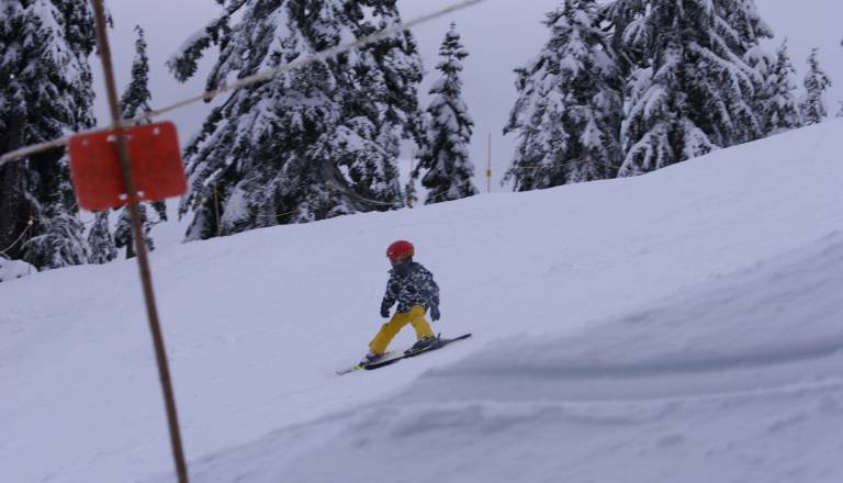Otrok poškodovan na Pohorju, policija obravnavala tudi več nesreč