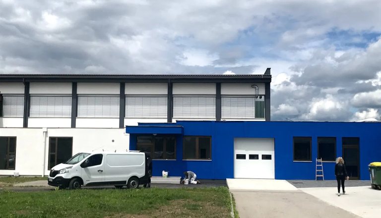 Zaposlitev dobi delavec v proizvodnji / nastavljalec strojev (m/ž)