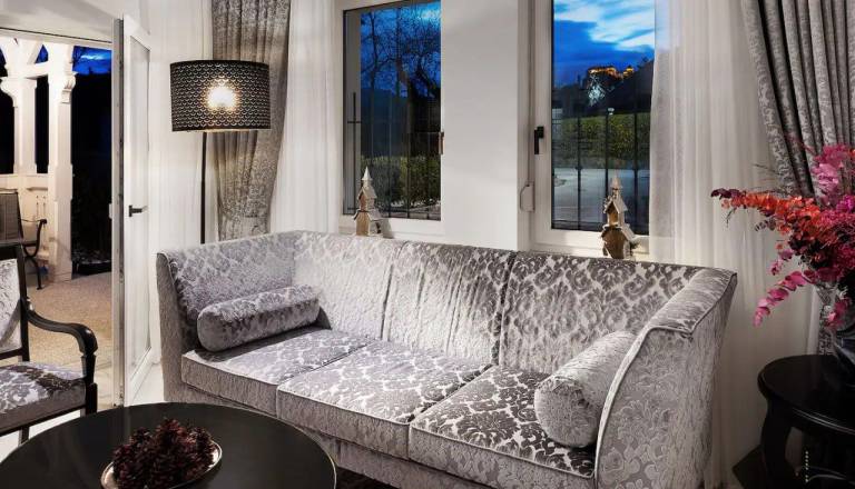 Luksuz na Gorenjskem: Turistična nastanitev za skoraj 600 evrov na noč