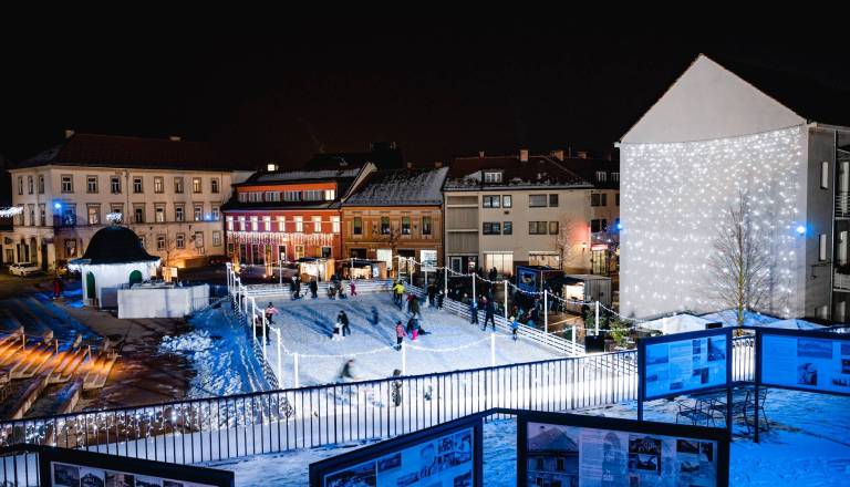 Kam ta konec tedna? Na Ptuju filmi, gledališče in hokejski spektakel