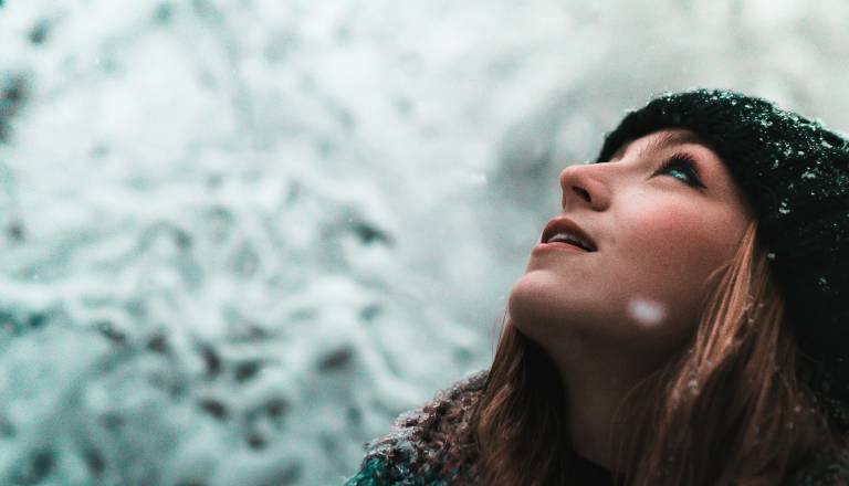 Dvojčki in vodnarji danes polni idej, a previdno pri impulzivnih odločitvah