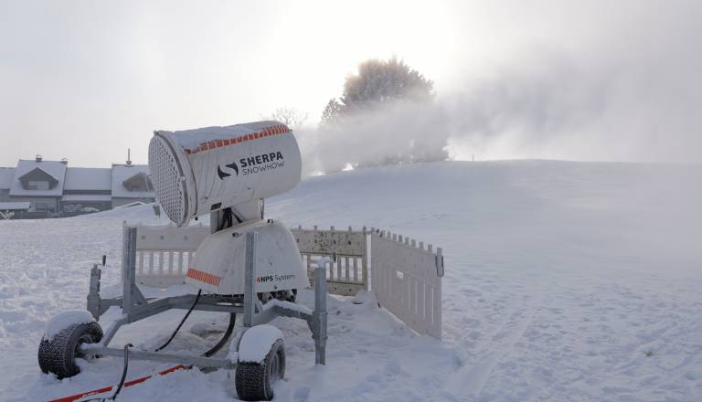 FOTO in VIDEO: Na Černelavskem brejgu dodatno zasneževanje