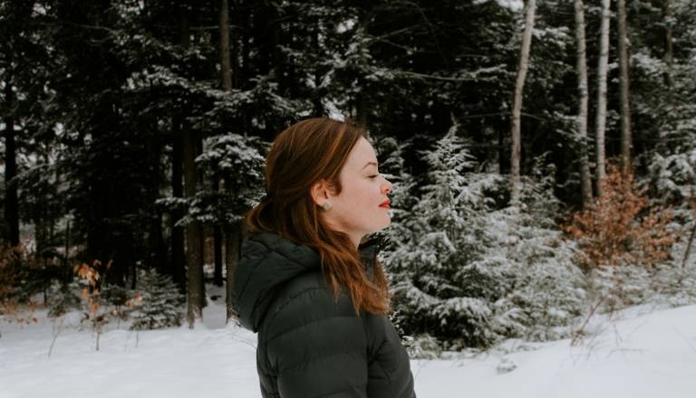 Med hotenji in dejstvi: dvojčki in raki na notranjem razpotju