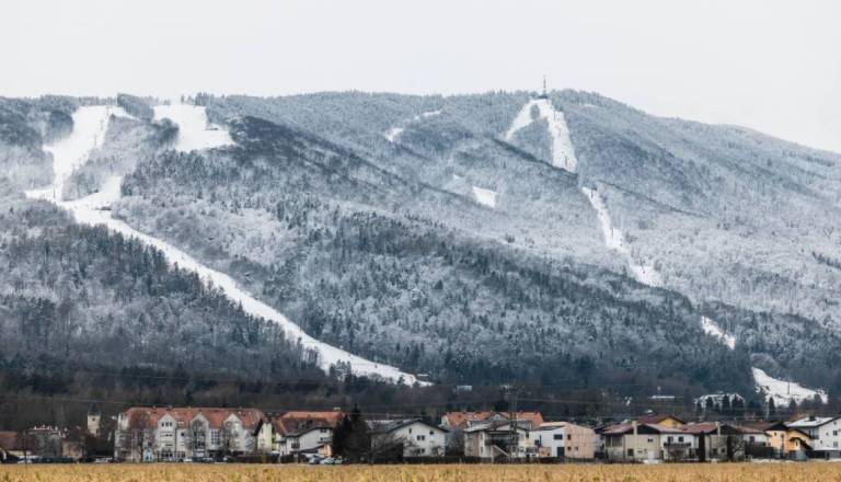 Po sončnih dneh prihaja preobrat? Prihodnji teden možen celo sneg