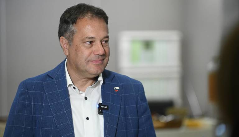 FOTO: V štabu Gibanja Svoboda že dobivajo podatke z volišč: Kaj pravita Arčon in Sajovic?