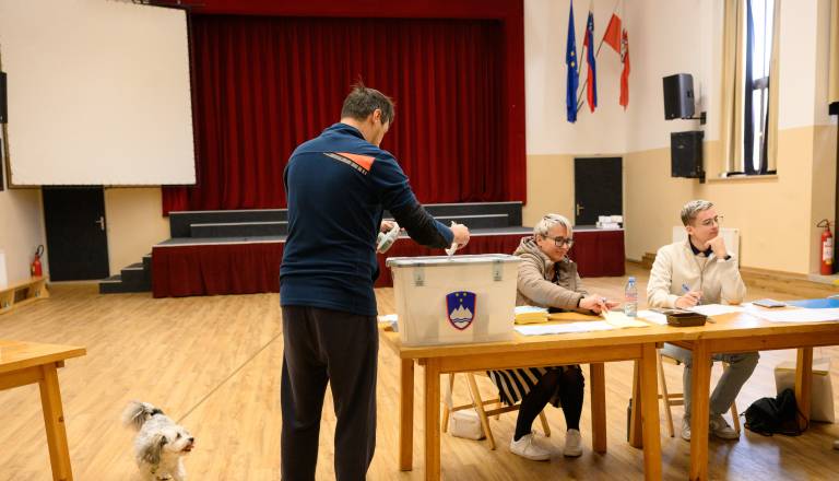REFERENDUMI 2026: Maribor proti, okolica za - novelo v regiji obrnili predčasni glasovi