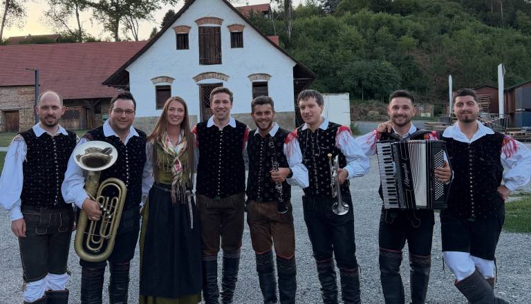 Ansambel Saša Avsenika ostaja brez pevca, Luka Sešek napovedal slovo