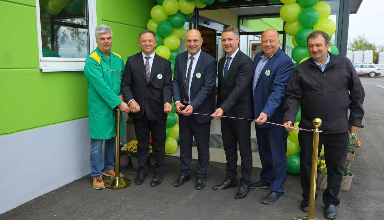 Kmetijska zadruga Ptuj v Ormožu odprla nov prodajni center