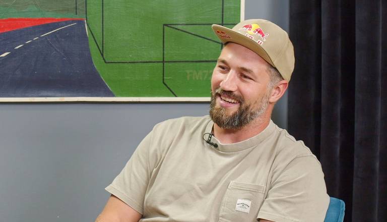 Filip Flisar v oddaji Med nama: »Šel sem skozi kar globoki kanal kanalizacije«