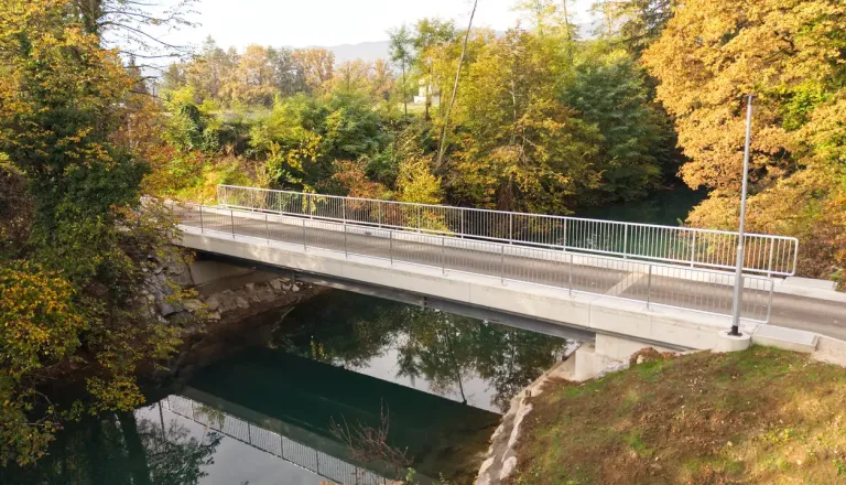 Črnomelj dobil prenovljeni most čez Dobličico: varnejša cesta in sodobna infrastruktura