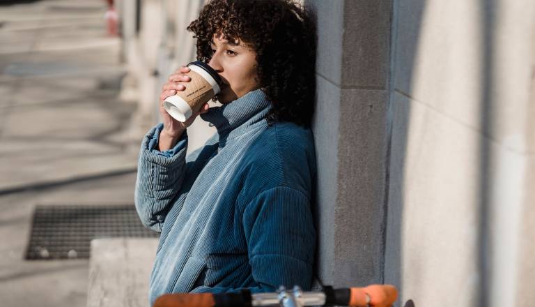 Koliko stane običajen dan v Ljubljani? Kava, kosilo in avtobus nanesejo do 16 evrov