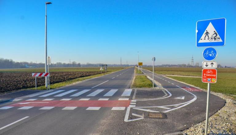 Za kolesarski povezavi v Pomurju 8,6 milijona evrov, kdaj se bo začela gradnja?