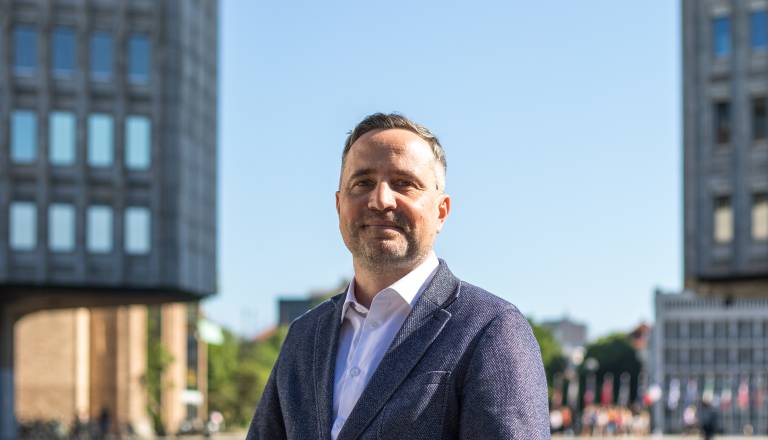 Tilen Mandelj novi direktor Centralne tehniške knjižnice, obljublja širši dostop do znanja