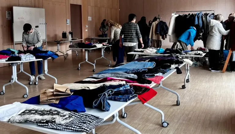 Na Bledu zadnja letošnja izmenjevalnica oblačil