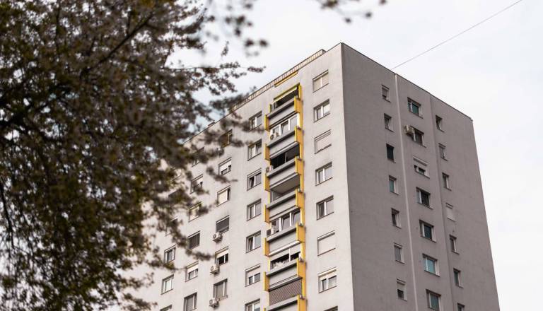 Novi prag Banke Slovenije: pari z otroki lahko dobijo do 33.300 evrov manj kredita
